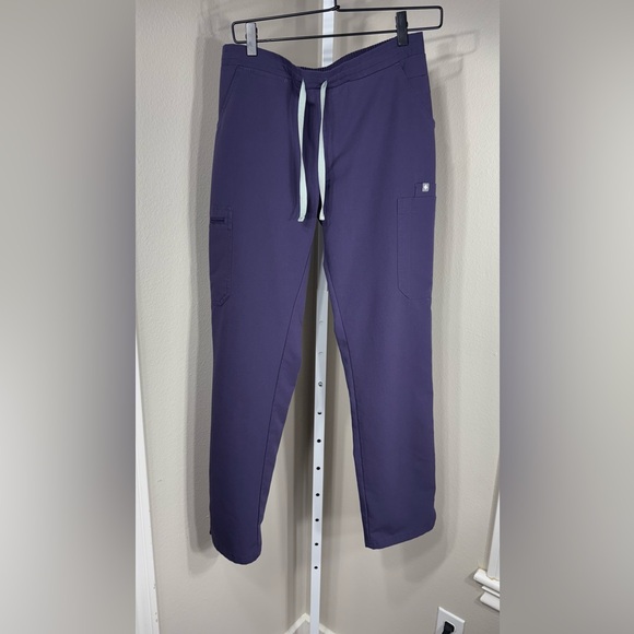 FIGS Technical Collection Yola Scrub Pants Purple Size Small - Picture 1 of 5